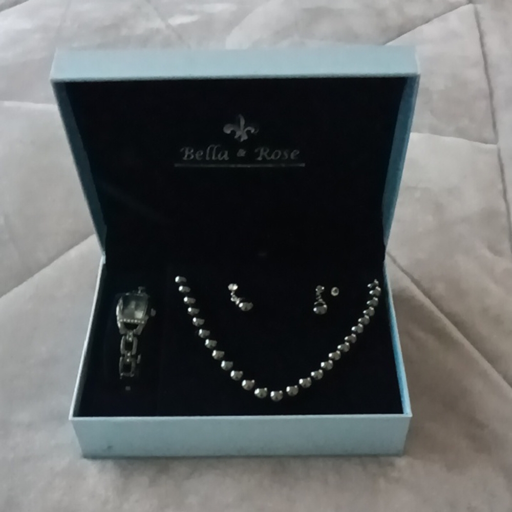 BELLA & ROSE Silver Watch, Necklace and Earring Set